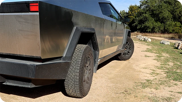 Cybertruck Four-Wheel Steering