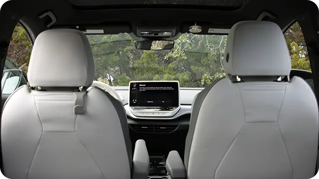 VW ID.4 Headroom